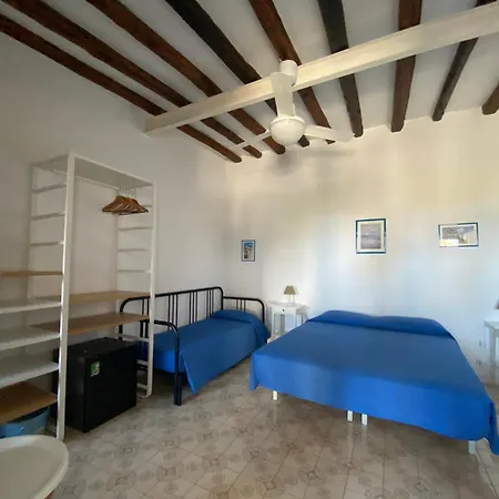La Nassa Guest house